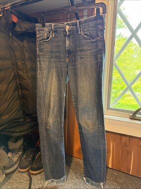 Mother, looker ankle fray, girl crush size 27